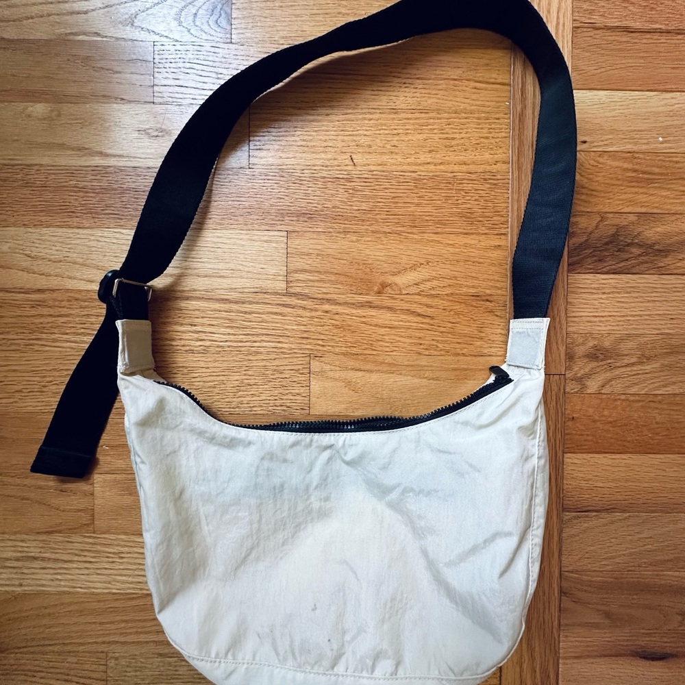 BAGGU Cream Crossbody Bag